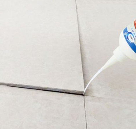 措勤瓷砖空鼓维修公司分享卫生间瓷砖脱落的原因可能有以下几点